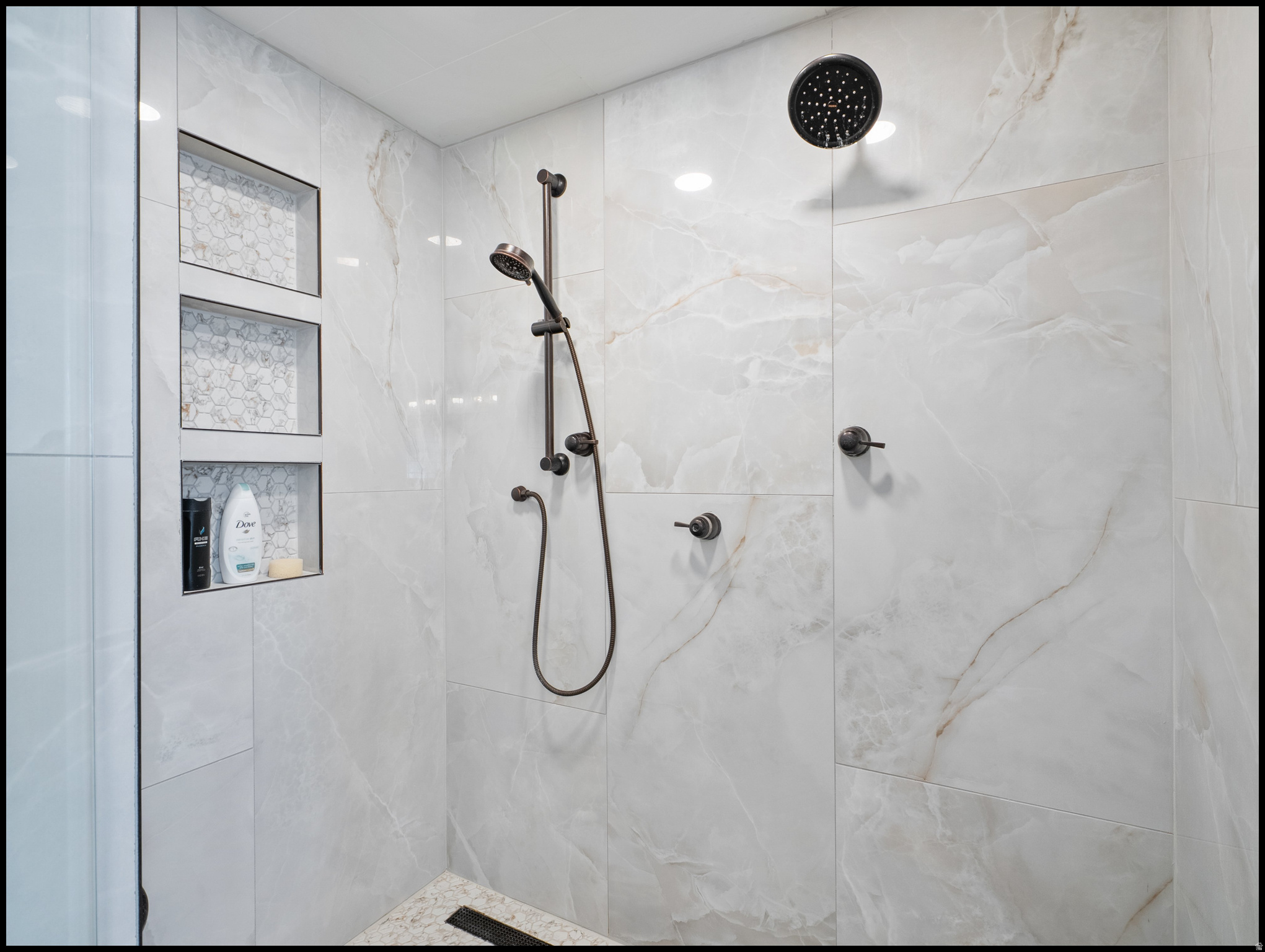 OAKRIDGE VILLAGE SUB - Residential