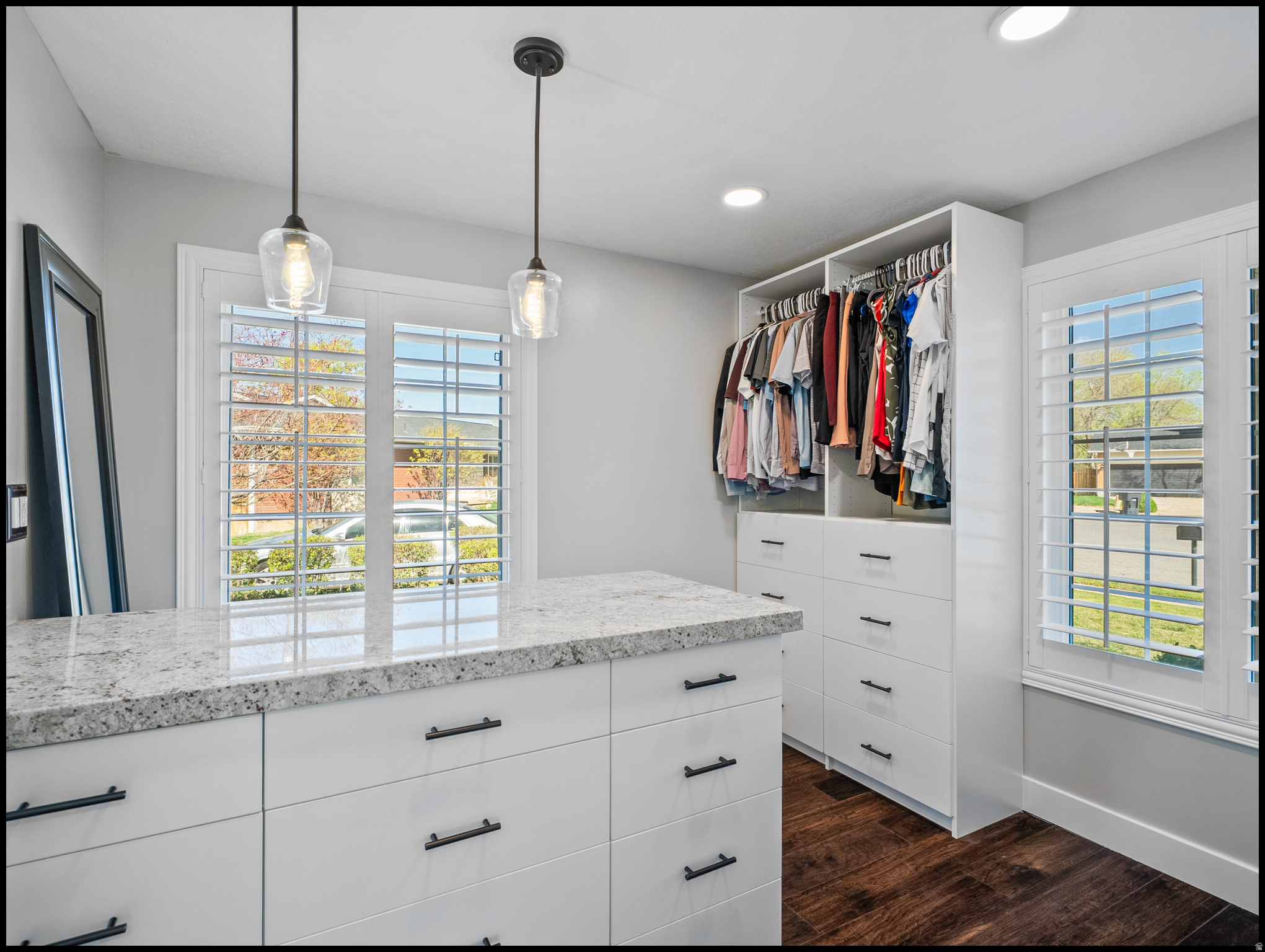 OAKRIDGE VILLAGE SUB - Residential