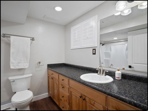 Tiny photo for 1467 BROWN LN, Farmington, UT 84025 (MLS # 2146772)