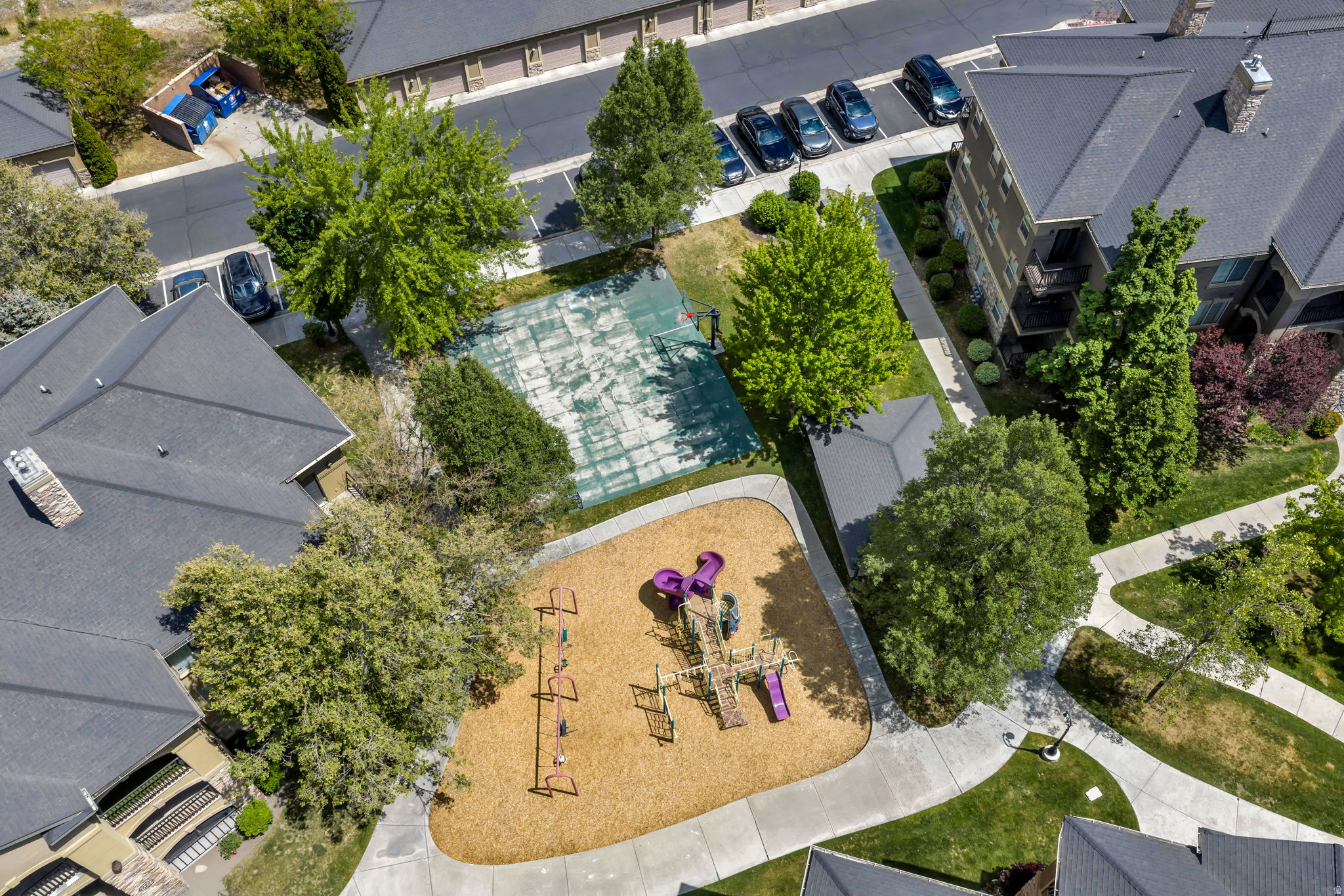 BELLE MONET - Residential