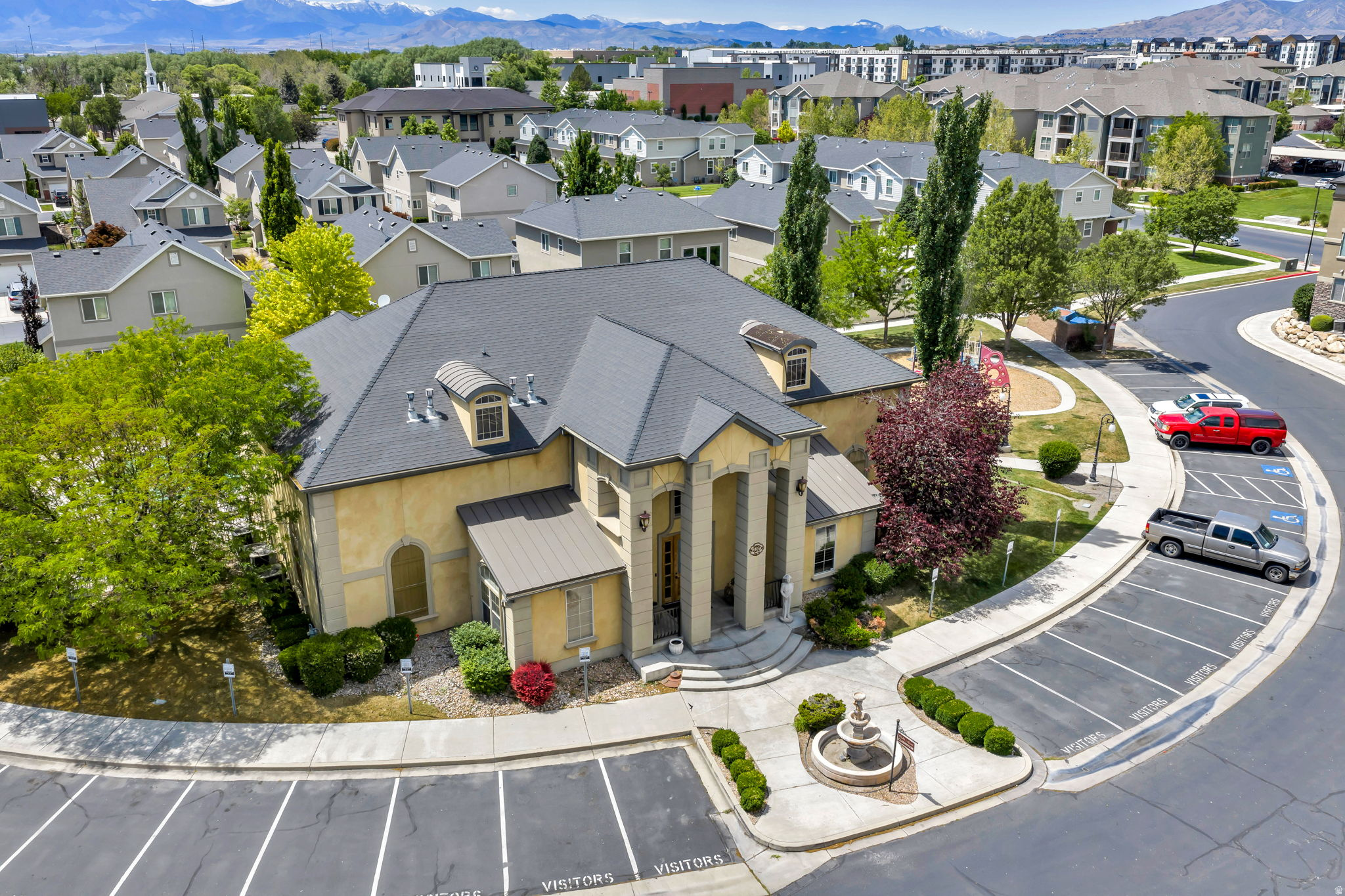 BELLE MONET - Residential