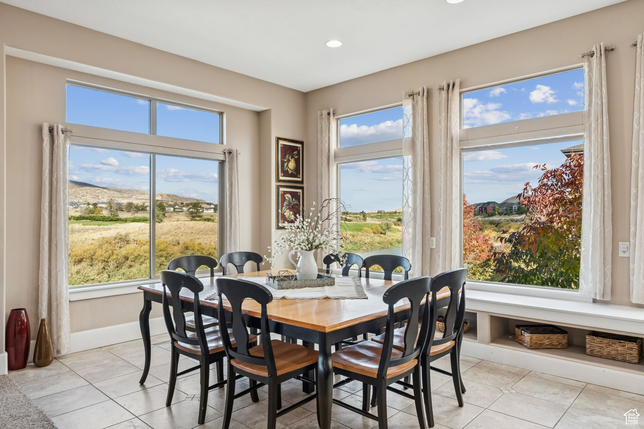 THANKSGIVING VILLAGE - Residential