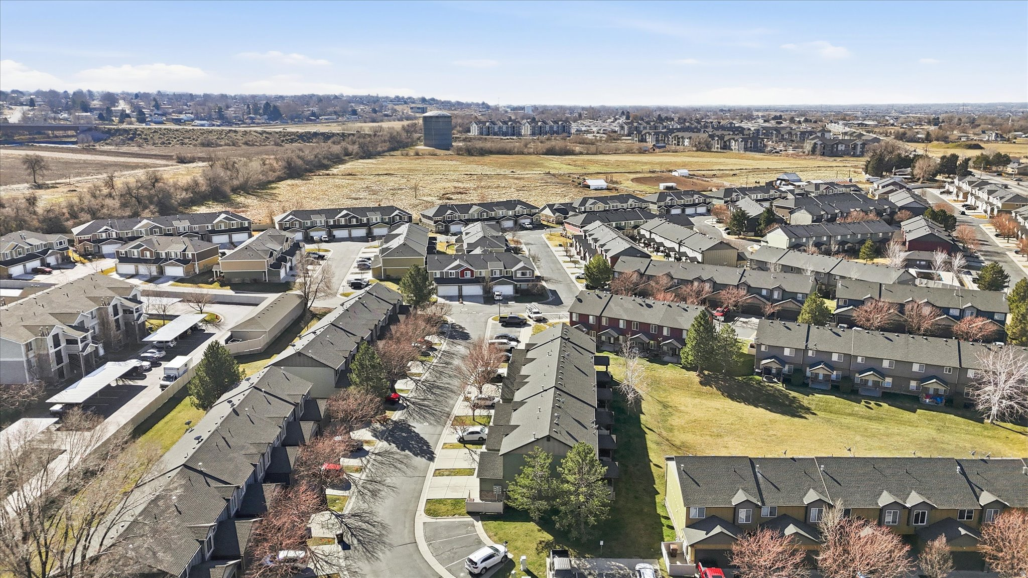 RIVERBEND - Residential