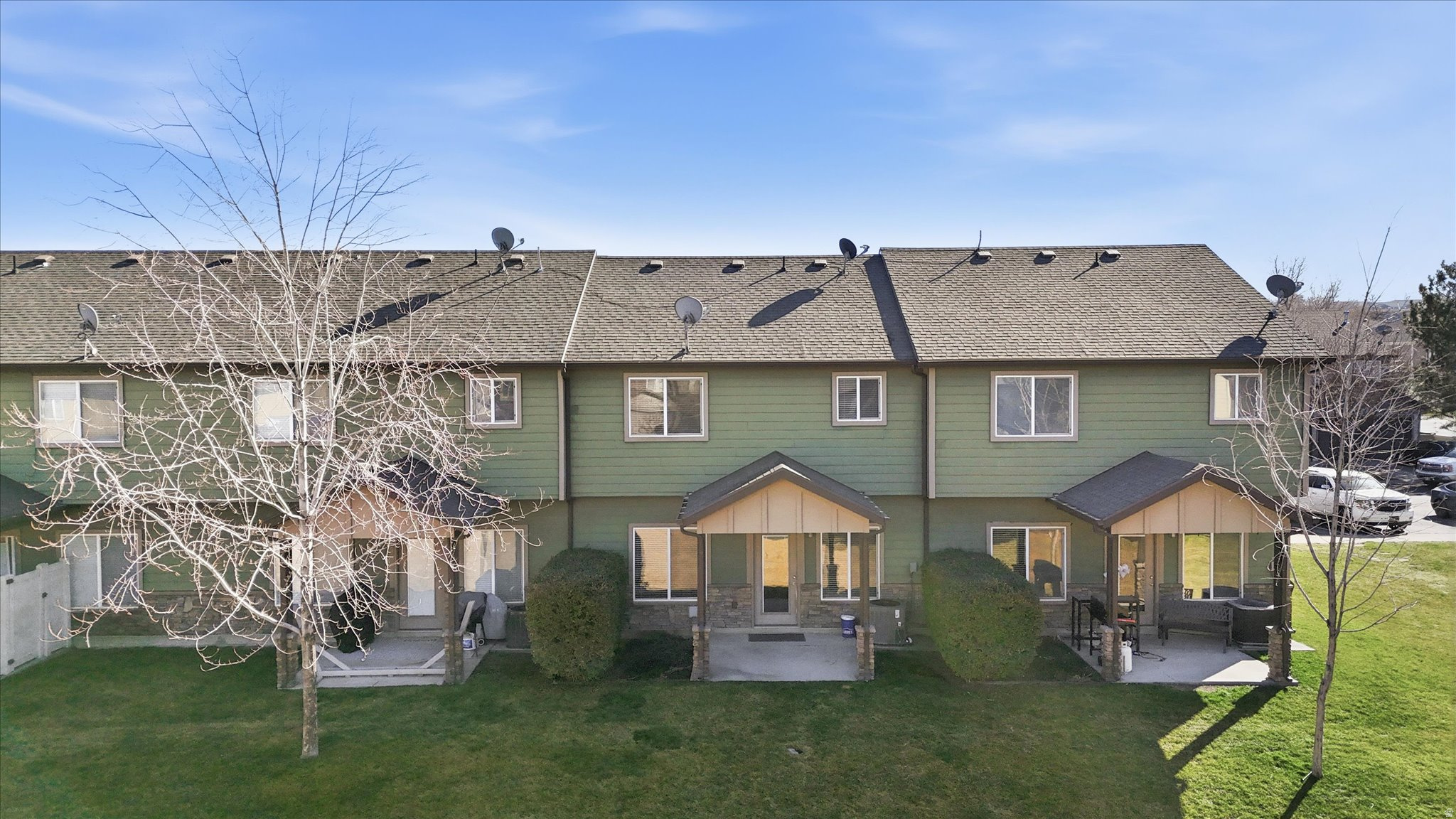 RIVERBEND - Residential