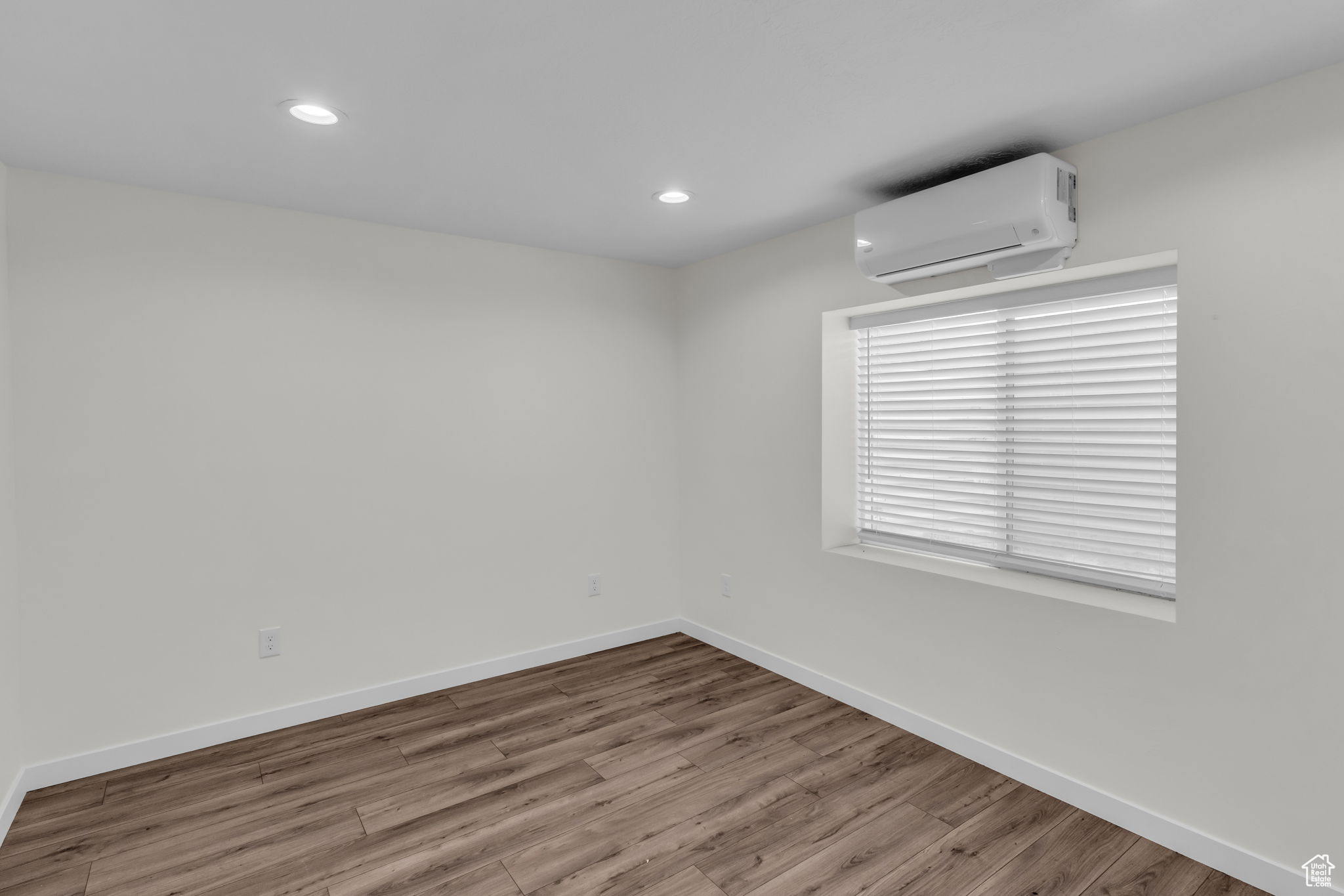 THE ELMS PHASE 1 - Residential
