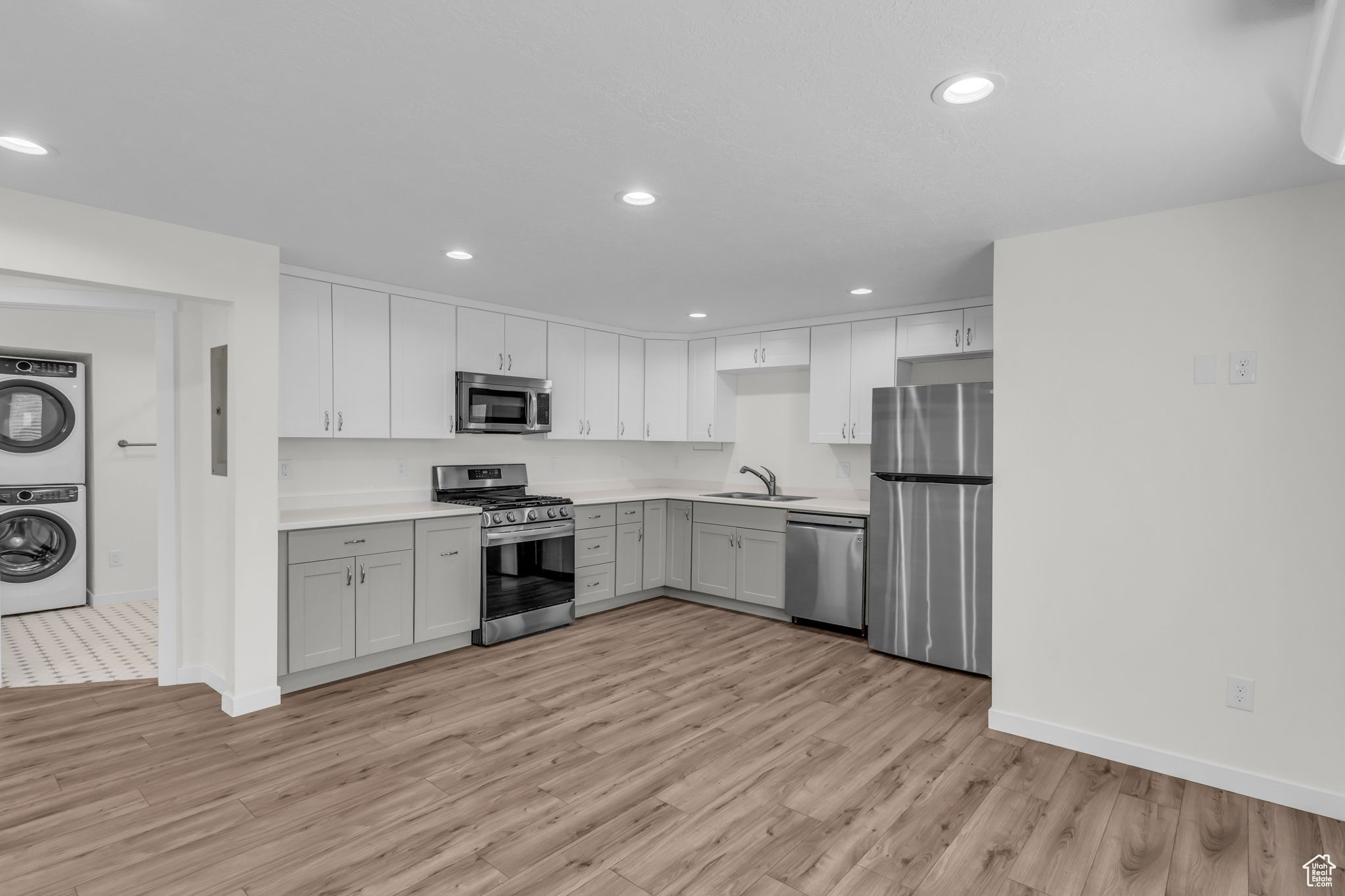 THE ELMS PHASE 1 - Residential