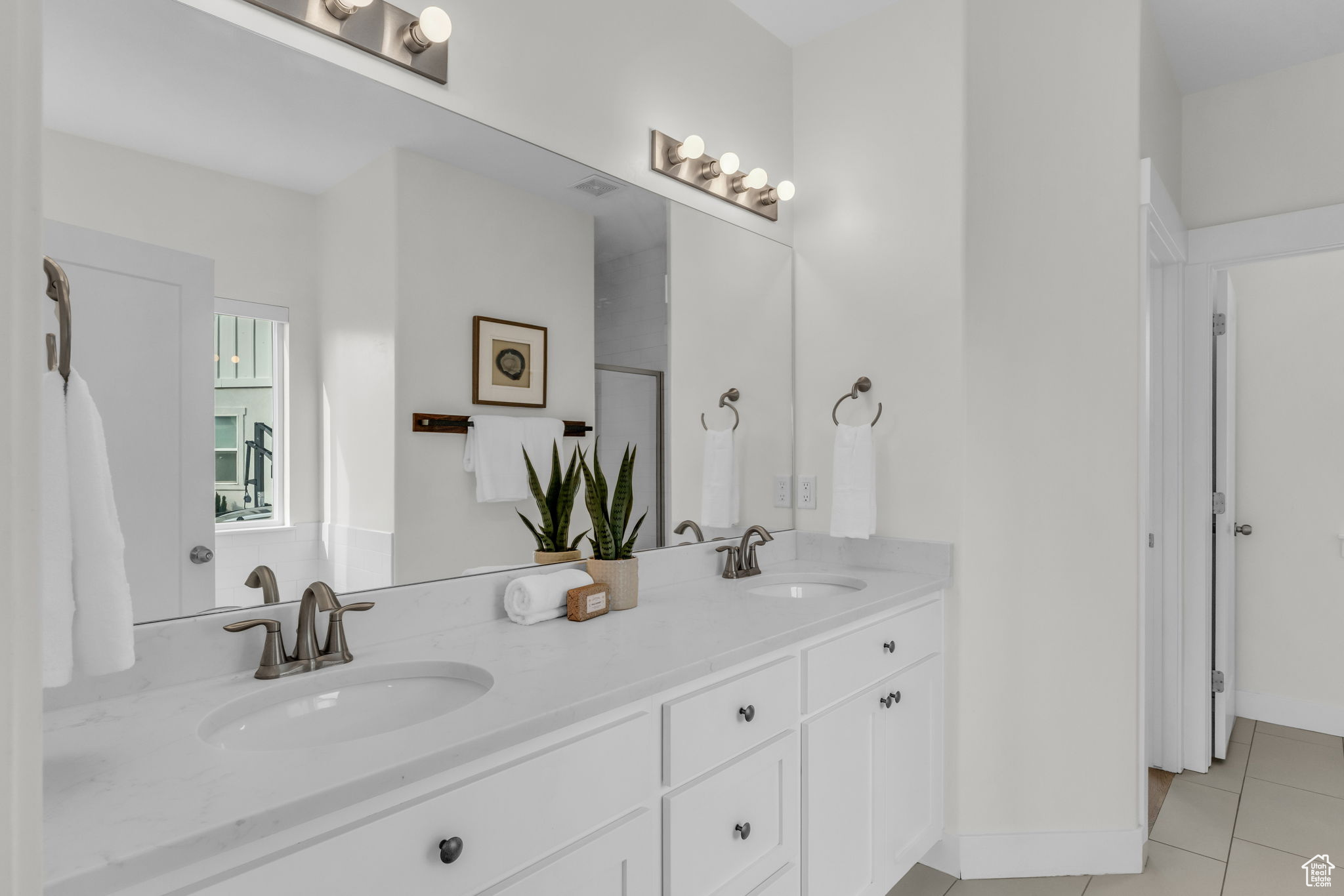 THE ELMS PHASE 1 - Residential