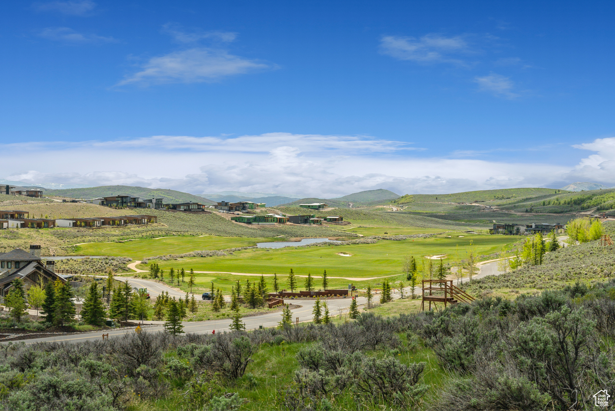 PAINTED SHORES BEACH - Land