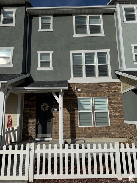 Photo of 5141 W ARLEY CT, Herriman, UT 84096 (MLS # 2115397)