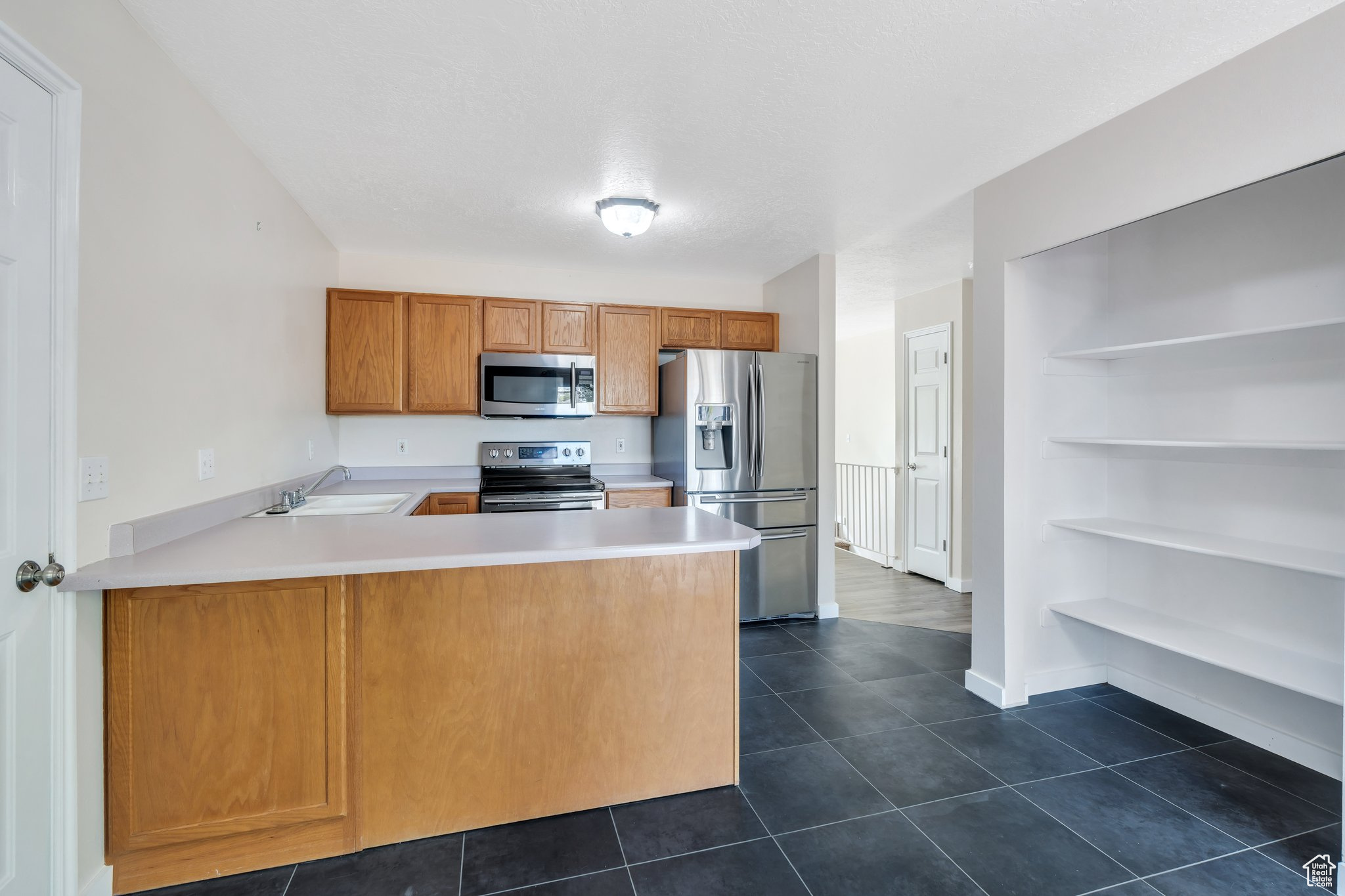 5144 W Wheatcrest Cir, West Jordan, Utah image 7