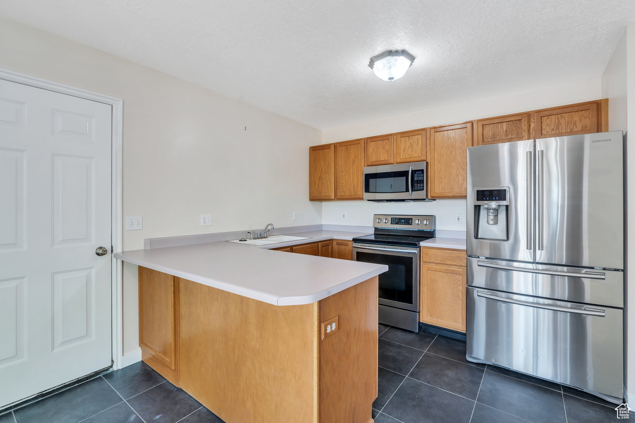 5144 W Wheatcrest Cir, West Jordan, Utah image 8