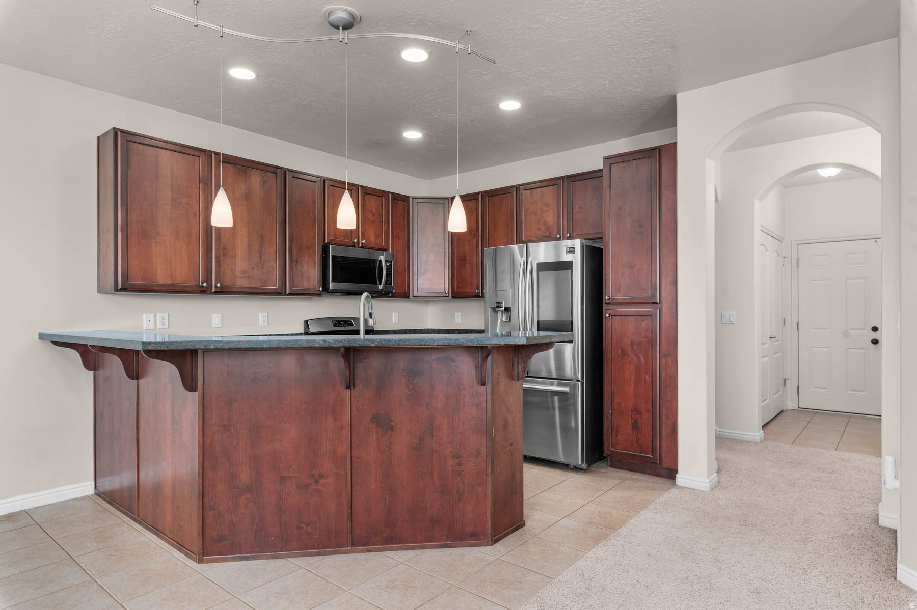 FOXBORO CASTLETON - Residential