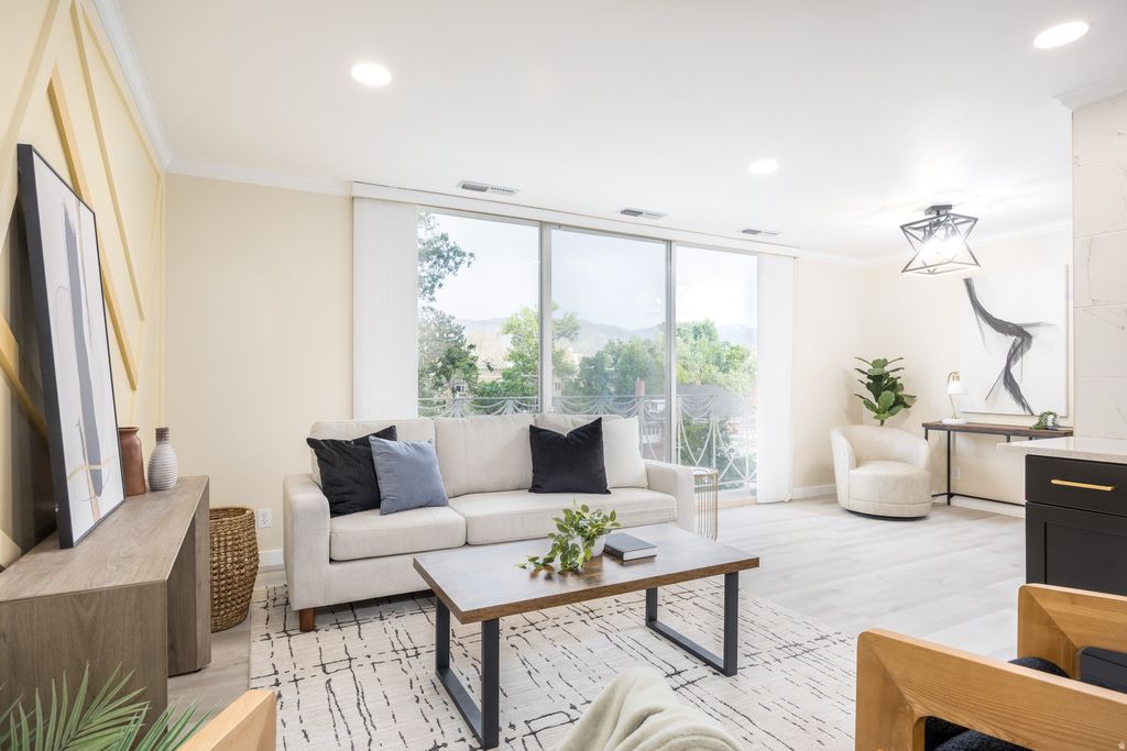 Photo of 777 E SOUTH TEMPLE #5I, Salt Lake City, UT 84102 (MLS # 2158563)