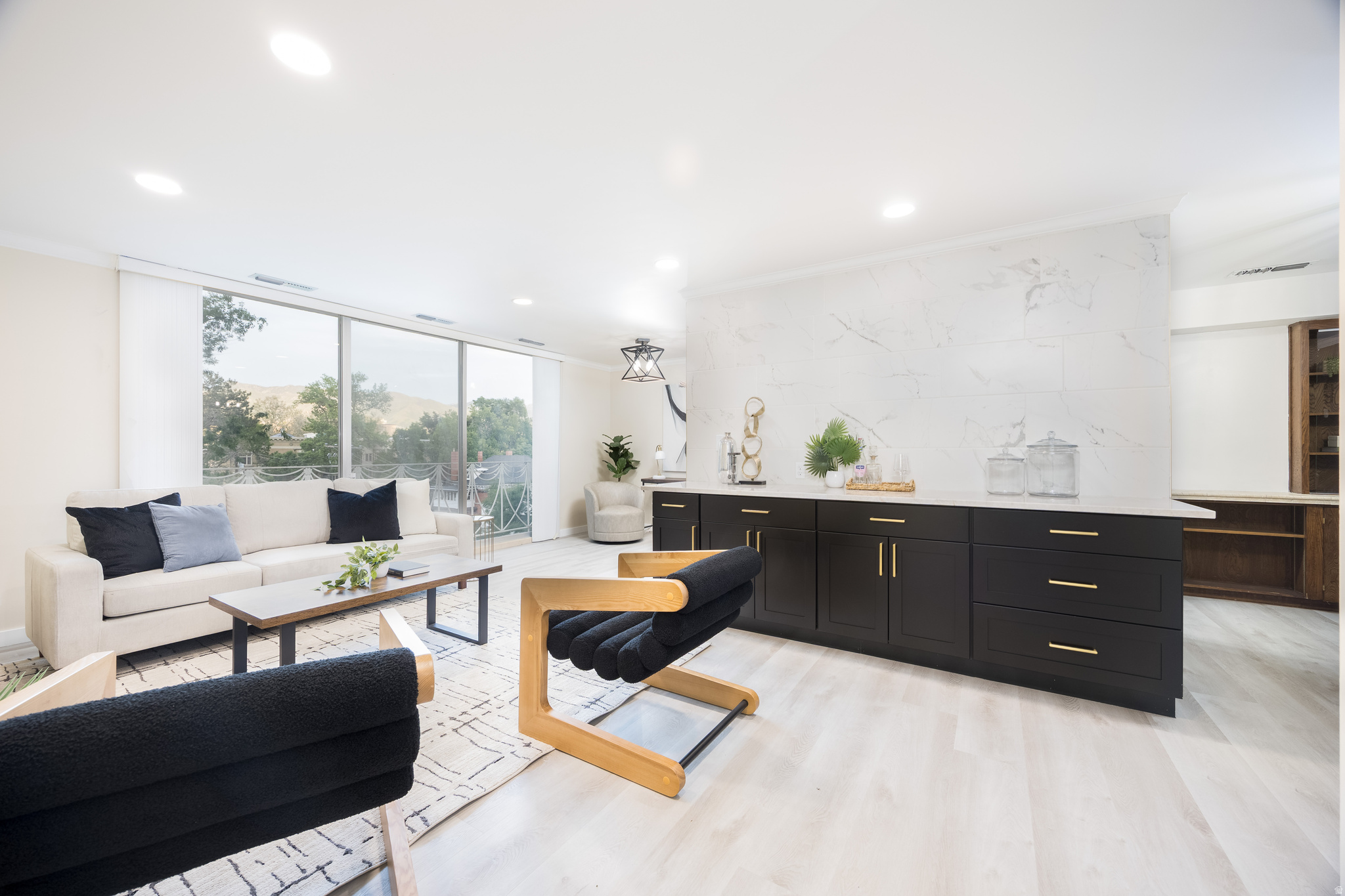 BONNEVILLE TOWER - Residential