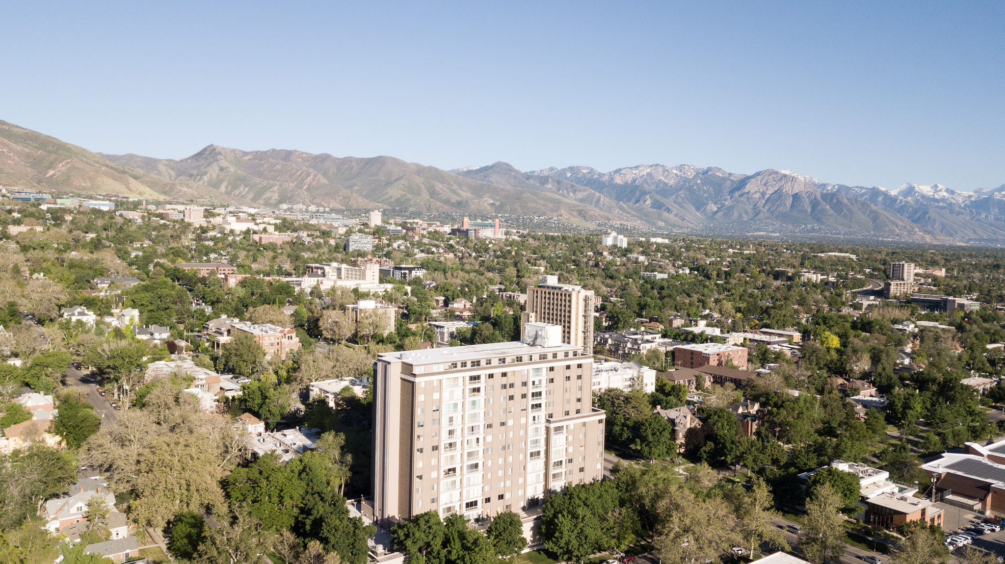 BONNEVILLE TOWER - Residential