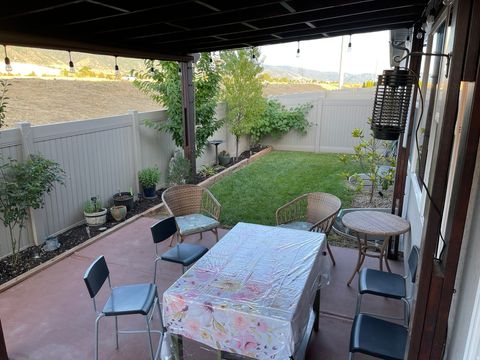 Tiny photo for 394 W PARKWAY DR S, Kaysville, UT 84037 (MLS # 2151651)