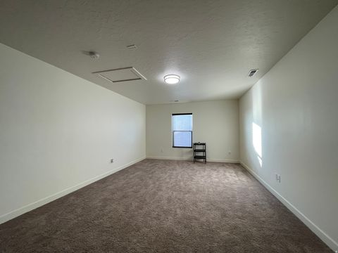 Tiny photo for 394 W PARKWAY DR S, Kaysville, UT 84037 (MLS # 2151651)