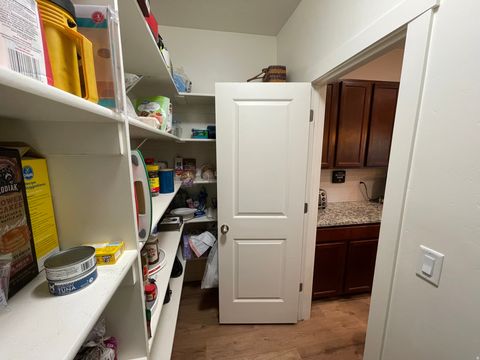 Tiny photo for 394 W PARKWAY DR S, Kaysville, UT 84037 (MLS # 2151651)