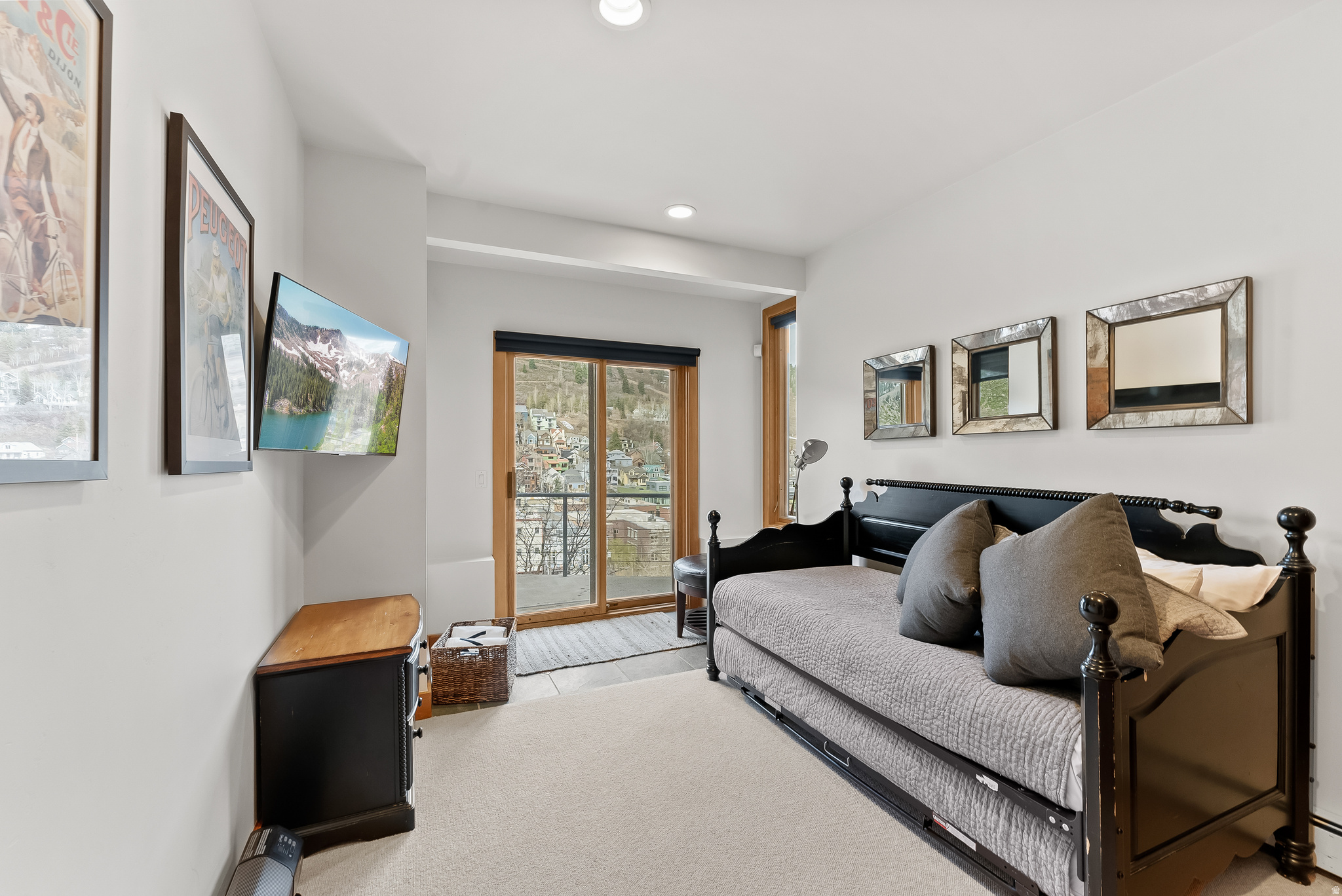 THOMAS & DICKENS SUBDIVISION - Residential Lease