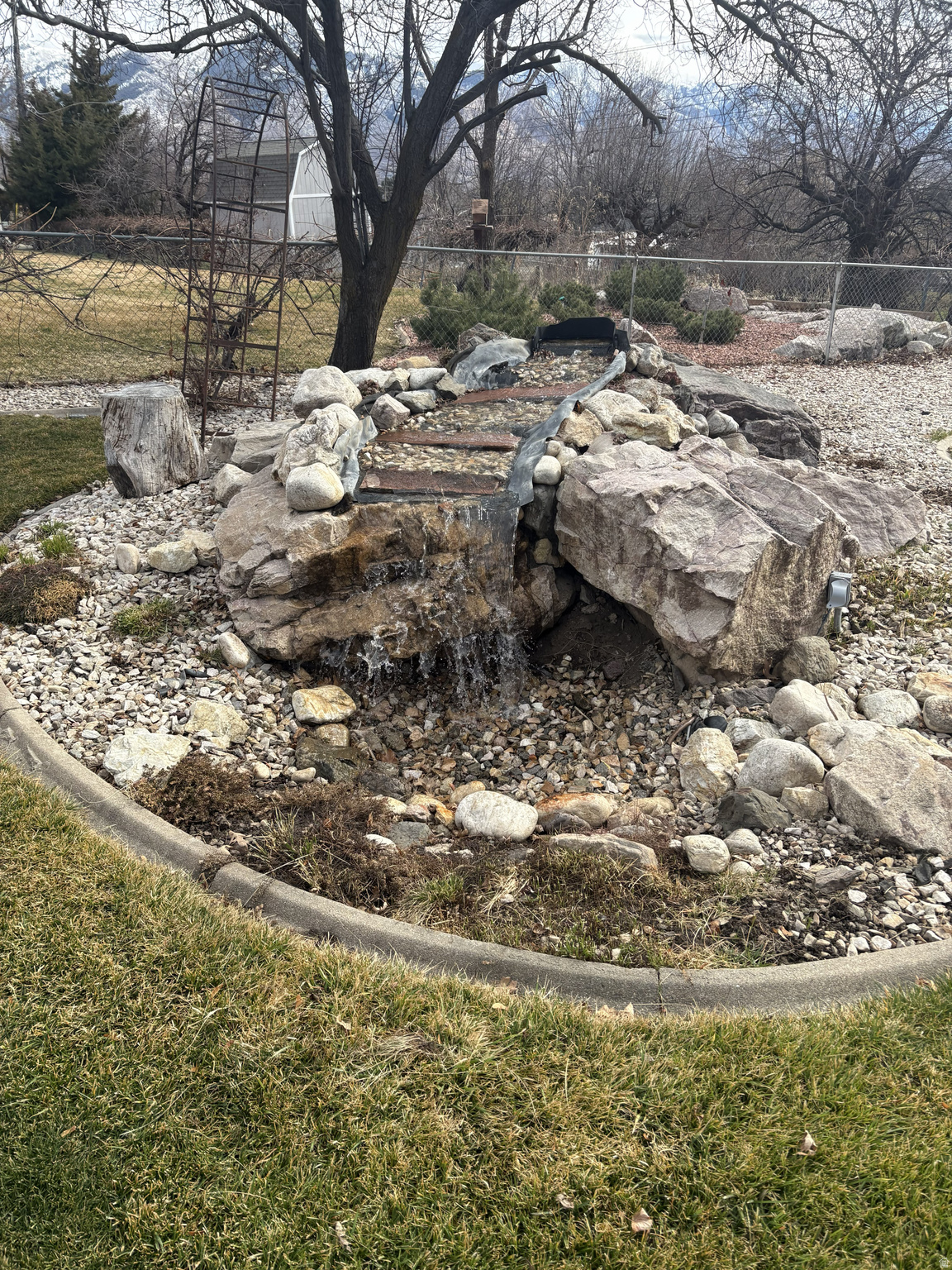 MOUNTAIN ORCHARD ESTATES - Residential