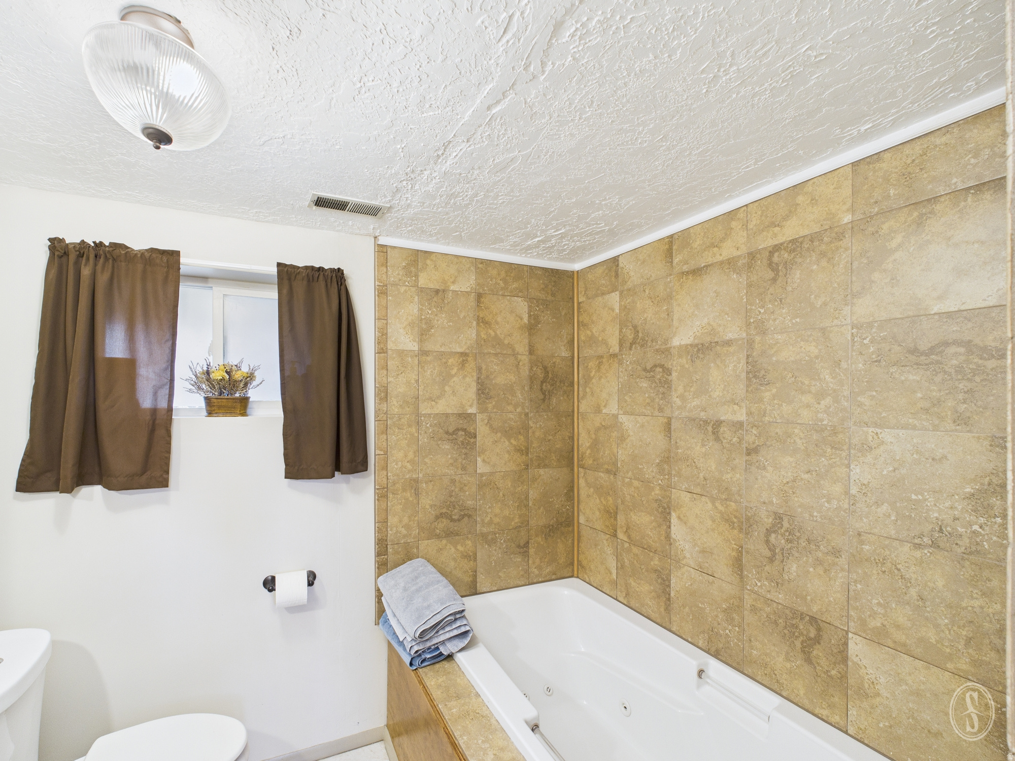 MOUNTAIN ORCHARD ESTATES - Residential