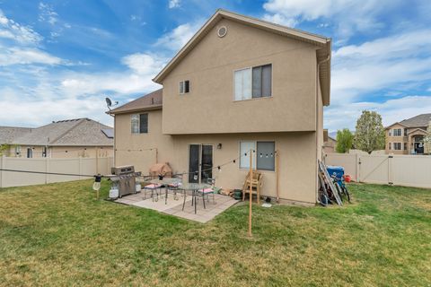 Tiny photo for 474 W PUMPKIN PATCH DR, Saratoga Springs, UT 84045 (MLS # 2147717)