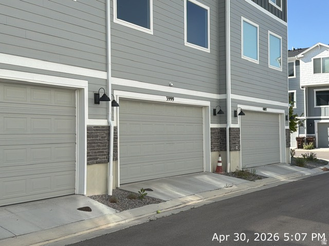 EAGLE POINT - Residential