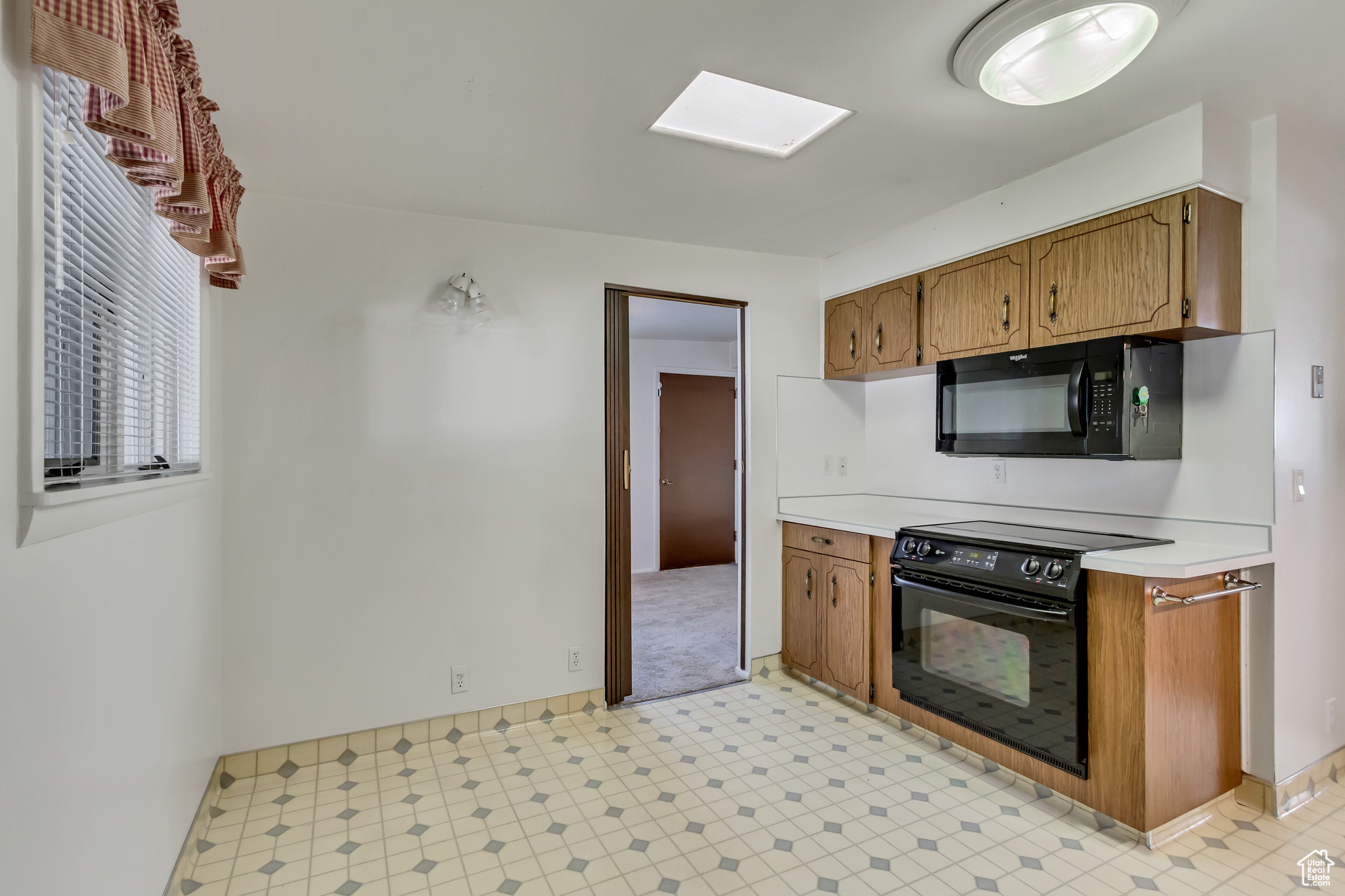 10298 S Crocus St, Sandy, Utah image 7
