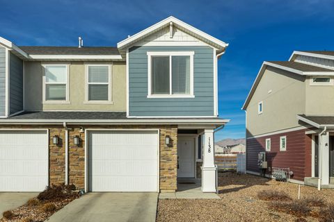 Photo of 1138 E PILOT ST, Saratoga Springs, UT 84045 (MLS # 2132407)