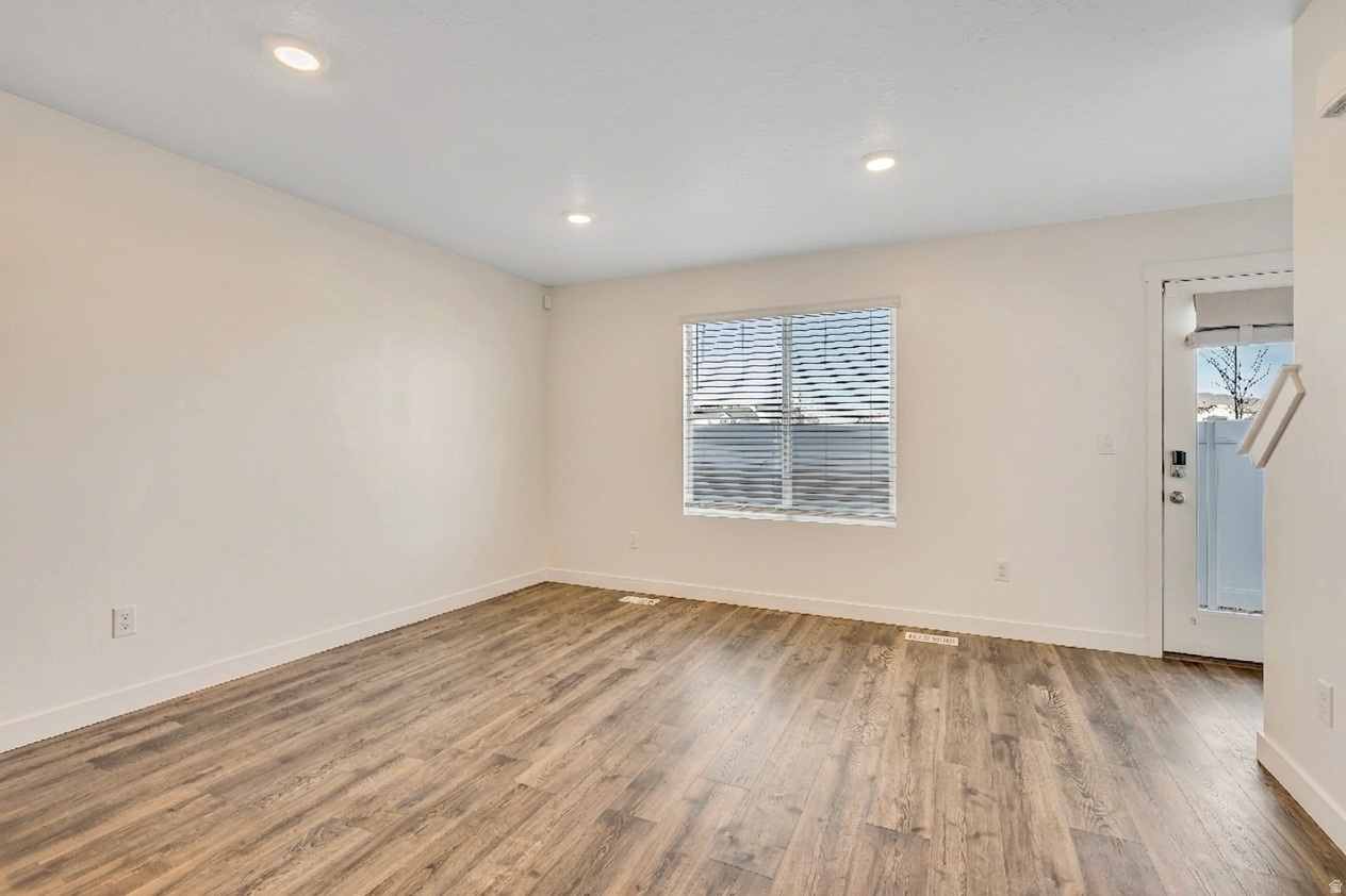 NORTHSHORE - Residential