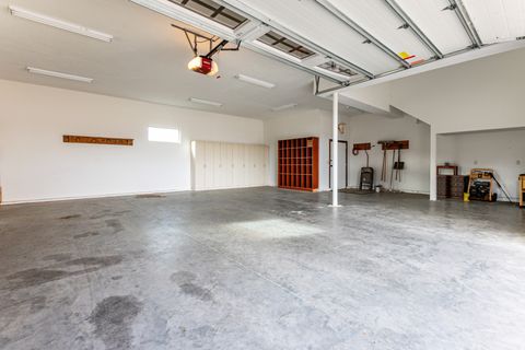 Tiny photo for 6611 E 100 S, Huntsville, UT 84317 (MLS # 2129035)