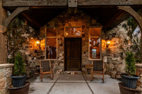 Tiny photo for 6611 E 100 S, Huntsville, UT 84317 (MLS # 2129035)