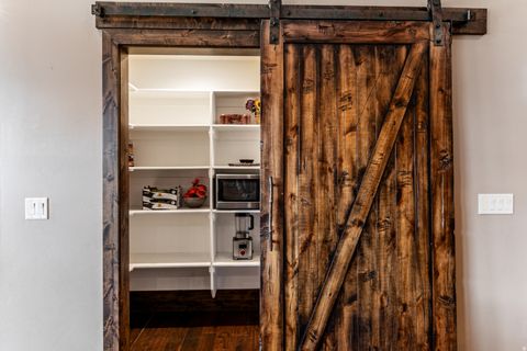 Tiny photo for 6611 E 100 S, Huntsville, UT 84317 (MLS # 2129035)