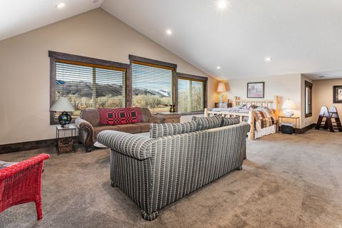 Tiny photo for 6611 E 100 S, Huntsville, UT 84317 (MLS # 2129035)