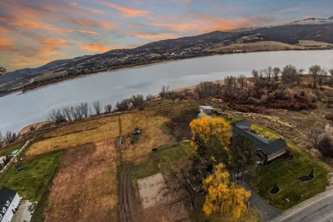 Tiny photo for 6611 E 100 S, Huntsville, UT 84317 (MLS # 2129035)