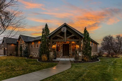 Tiny photo for 6611 E 100 S, Huntsville, UT 84317 (MLS # 2129035)