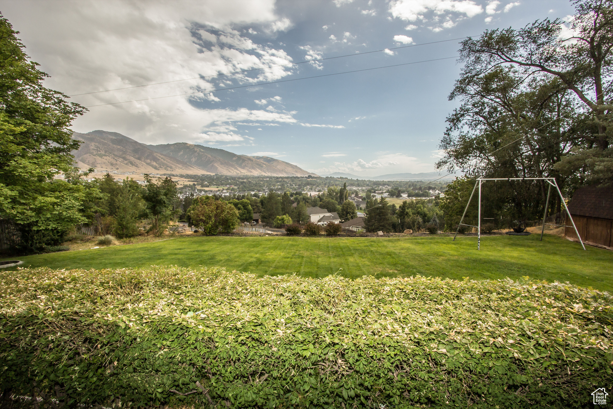720 MOUNTAIN VIEW DR