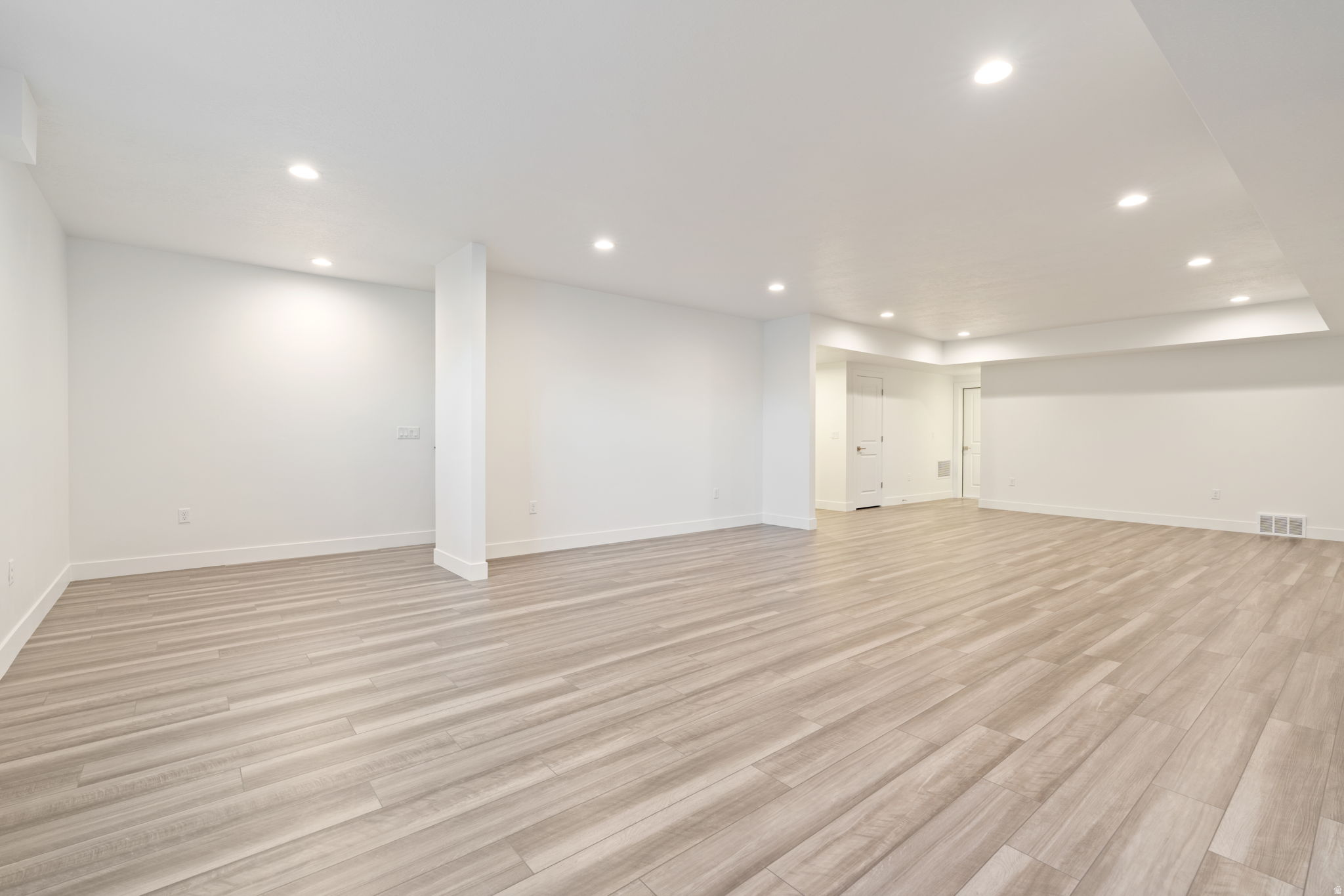 WESTLAKE VISTAS - Residential