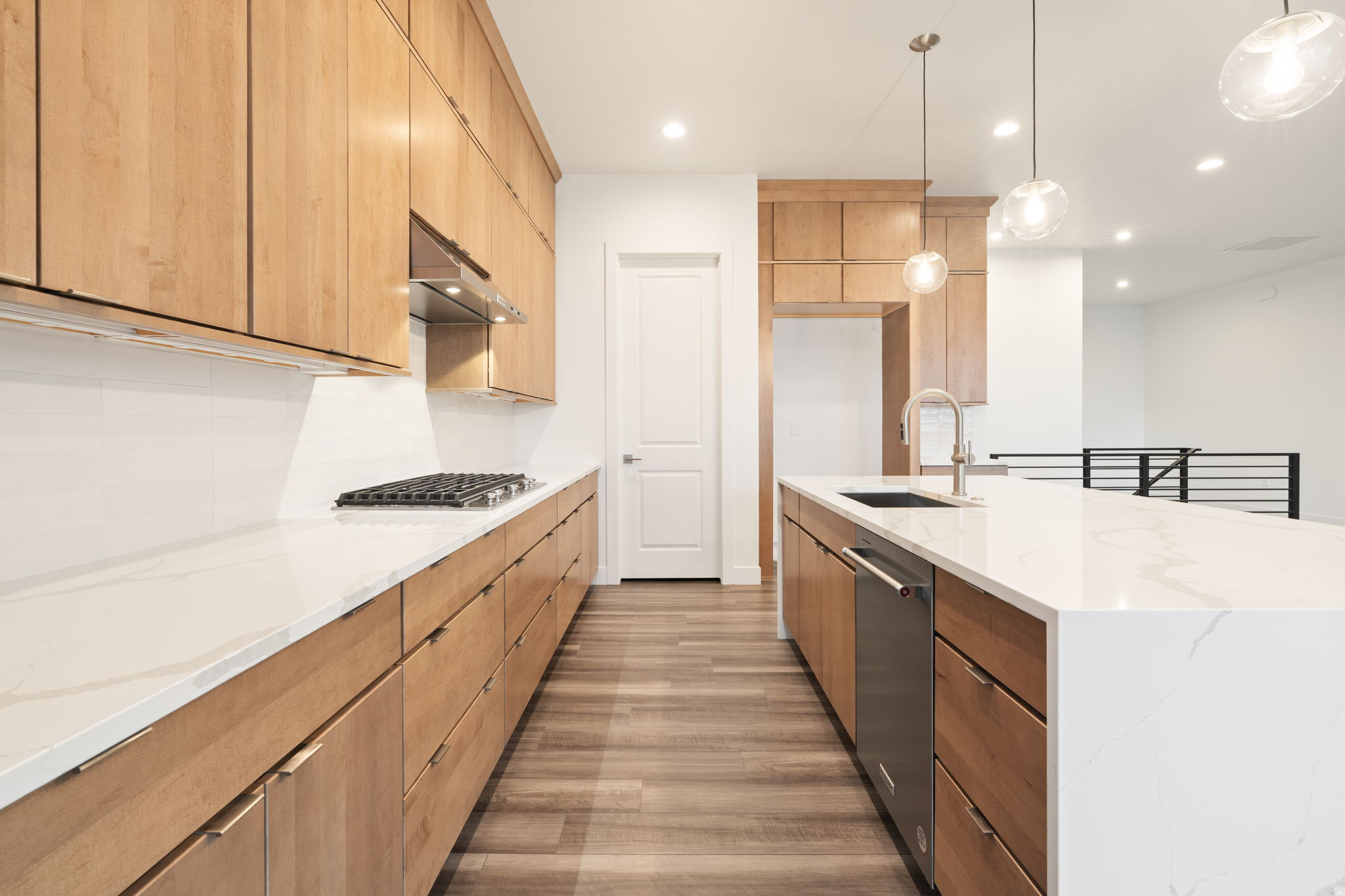 WESTLAKE VISTAS - Residential