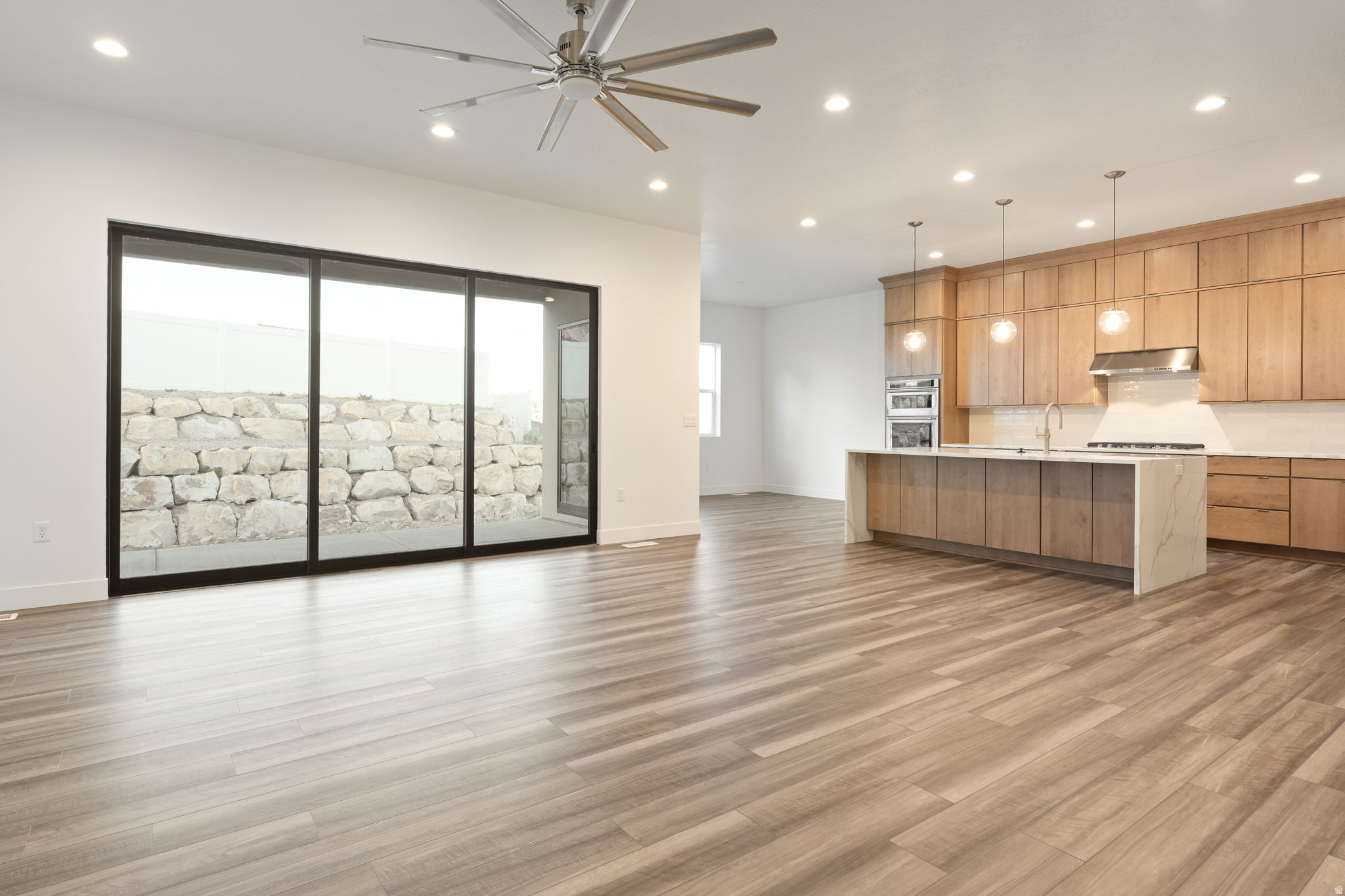 WESTLAKE VISTAS - Residential