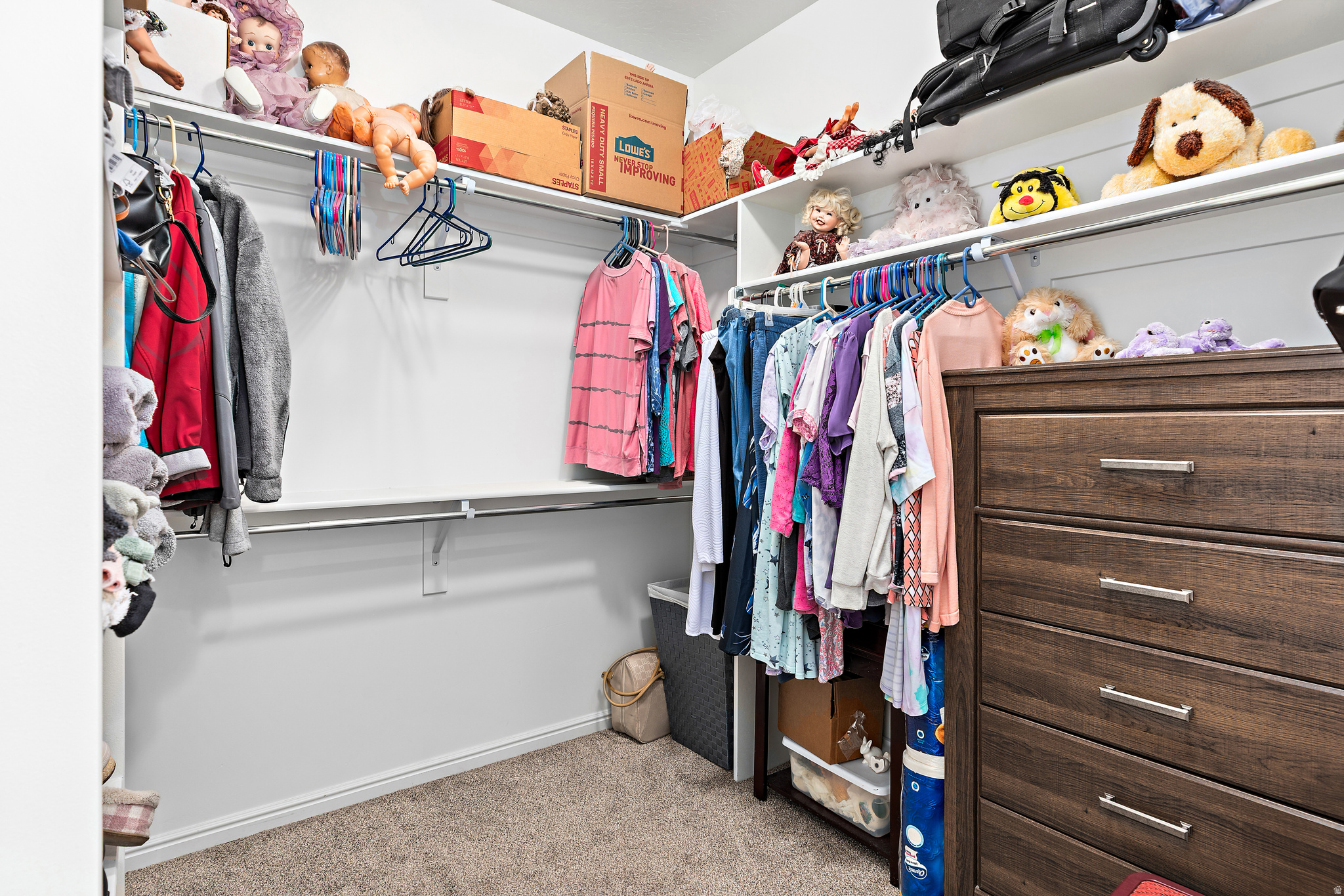 BROADVIEW SHORES - Residential