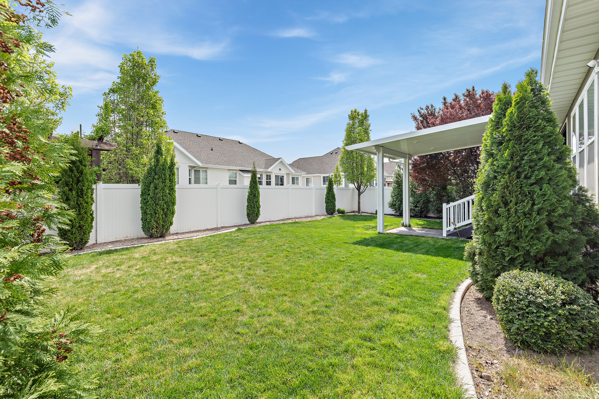 BROADVIEW SHORES - Residential