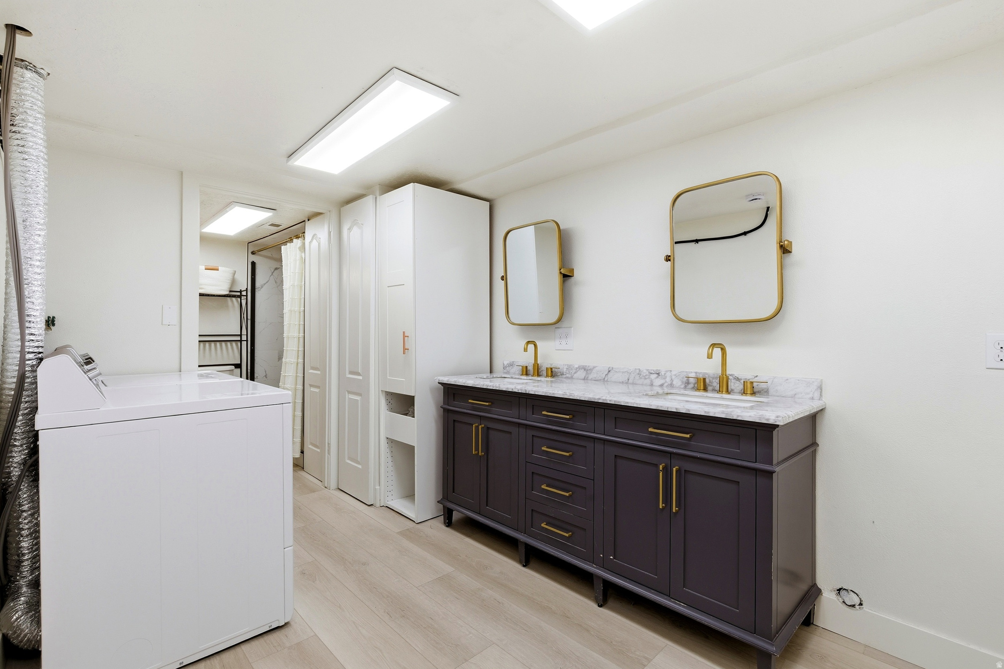 IMPERIAL HEIGHTS - Residential