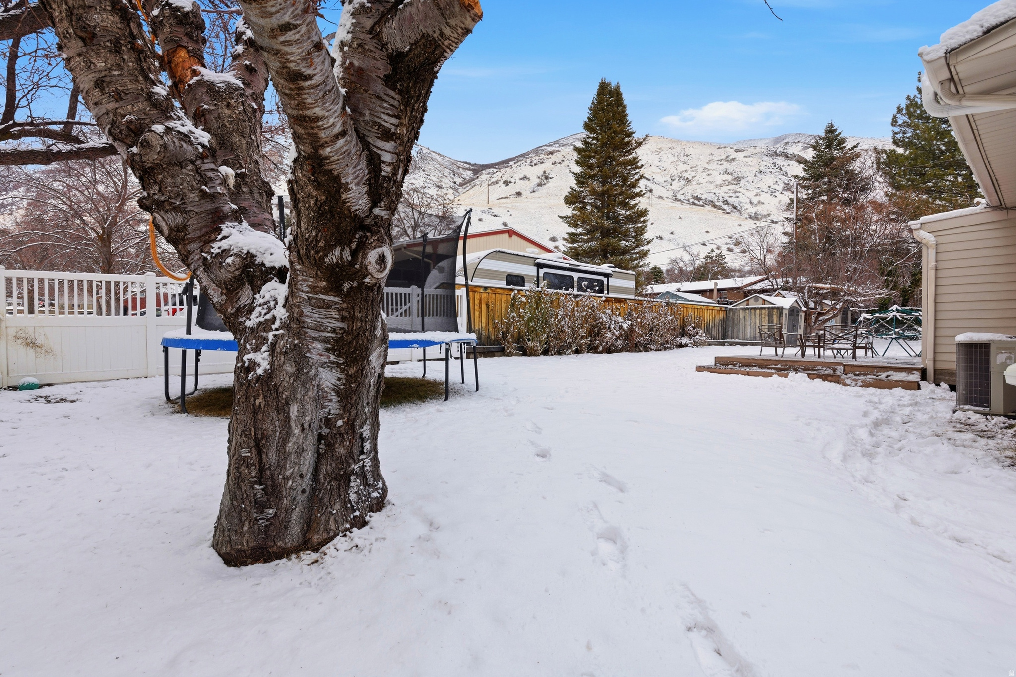 IMPERIAL HEIGHTS - Residential