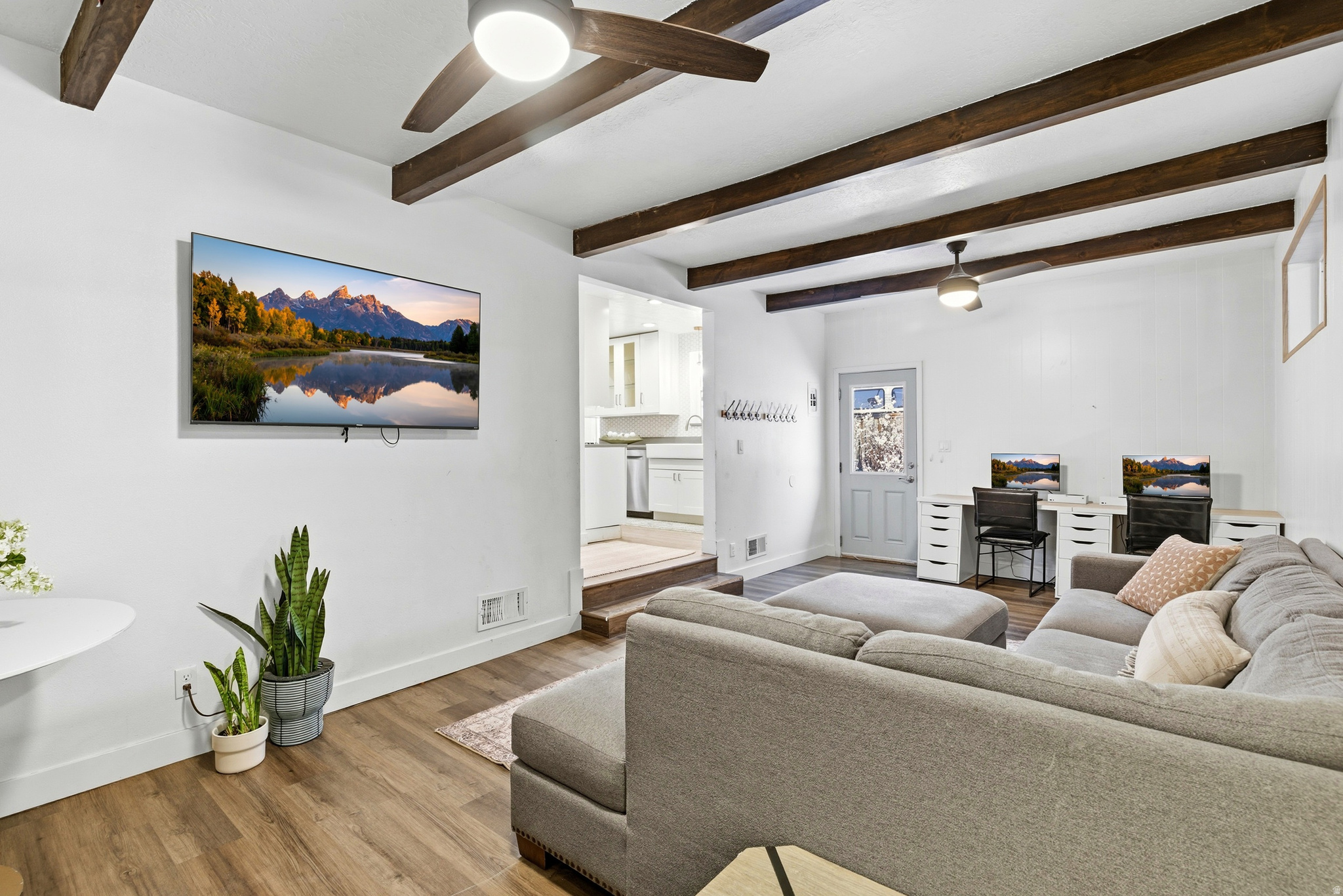 IMPERIAL HEIGHTS - Residential