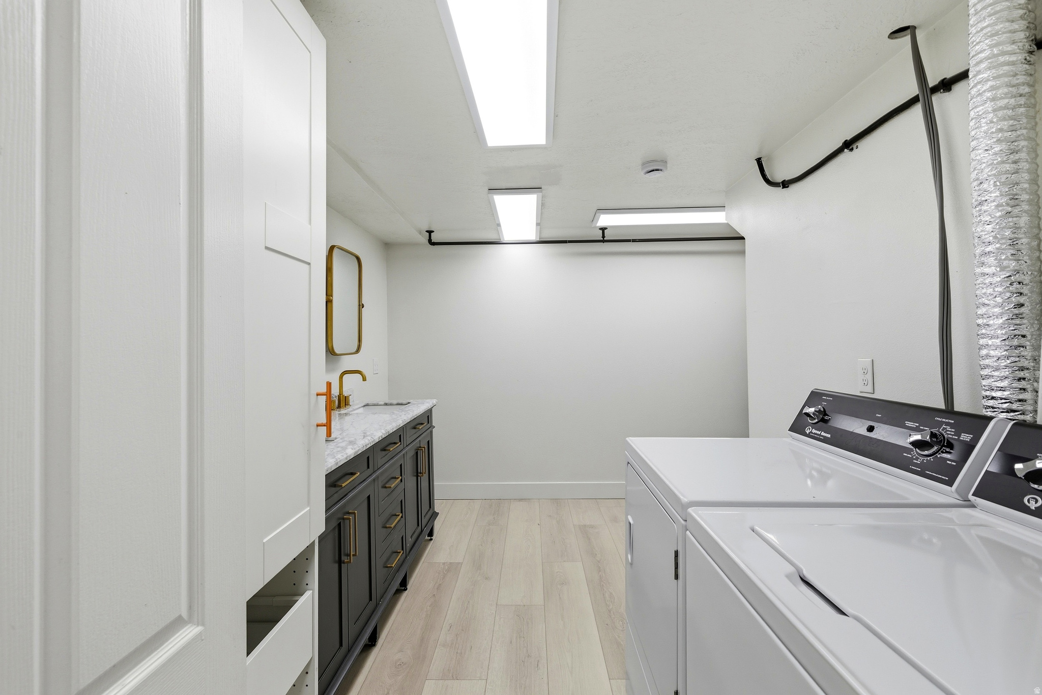 IMPERIAL HEIGHTS - Residential