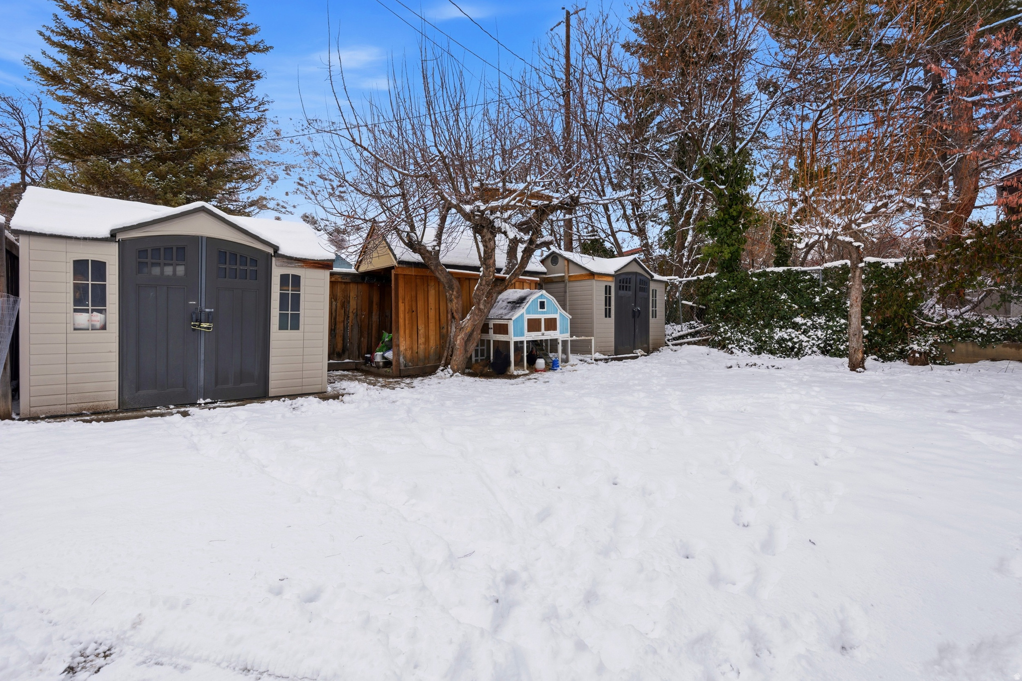 IMPERIAL HEIGHTS - Residential