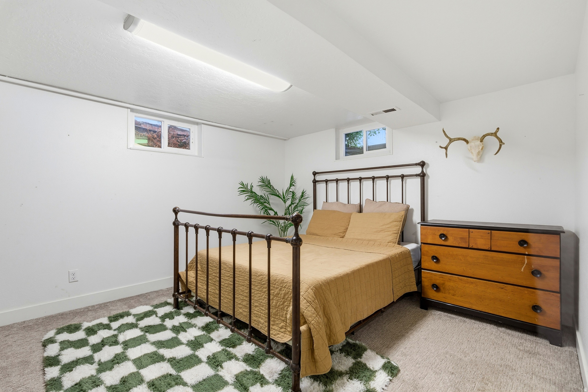 IMPERIAL HEIGHTS - Residential