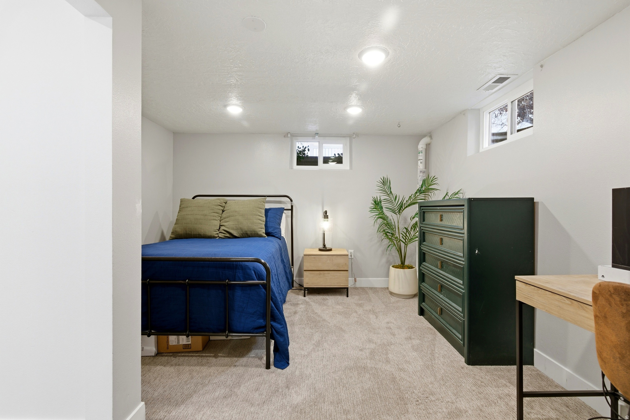 IMPERIAL HEIGHTS - Residential