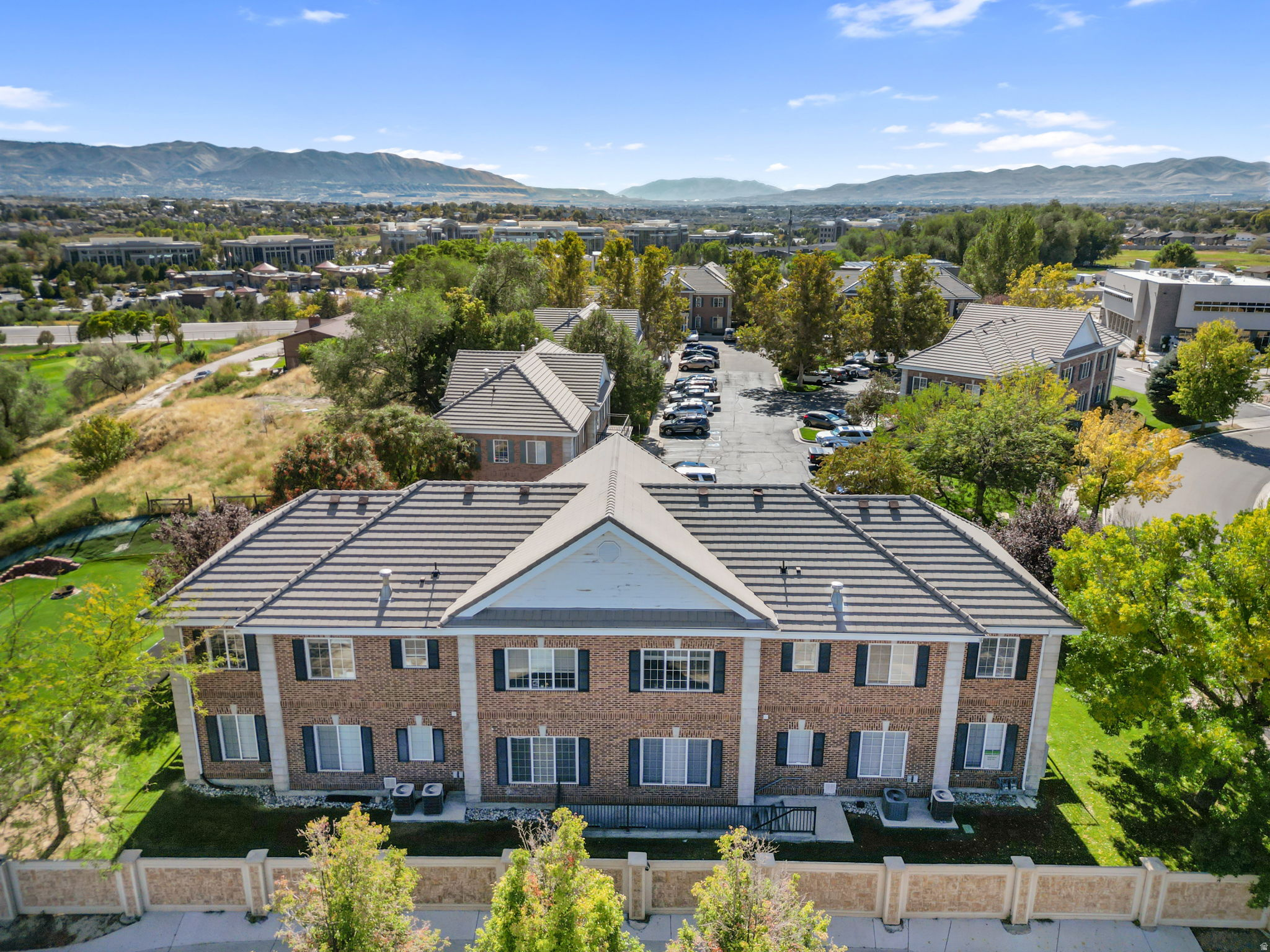 MARQUIS AT SOUTHTOWNE CONDO - Commercial Sale